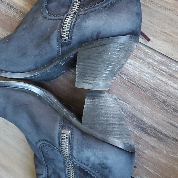 Sam Edelman Ankle Louie Fringe Suede Booties Heeled shoes sz 8 - Picture 10 of 10